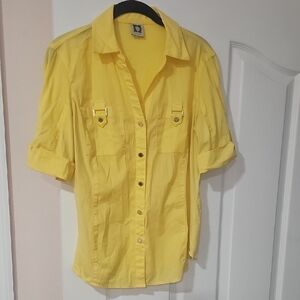 5 /$20 Yellow Button-Up Shirt